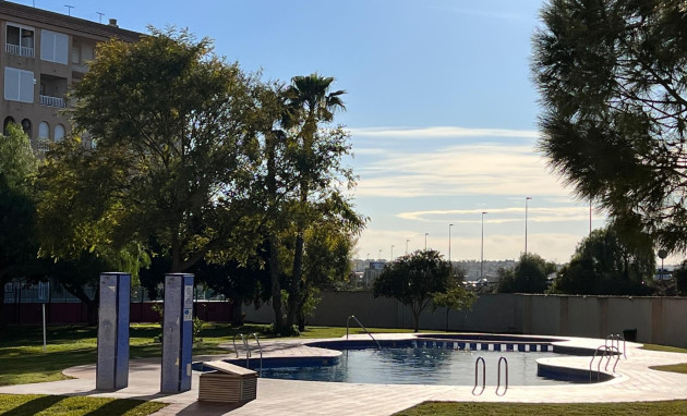 Apartment flat - Resale - Torrevieja - Centro