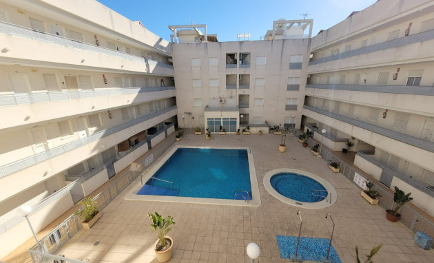 Apartment - Herverkoop - Almoradí - Almoradí