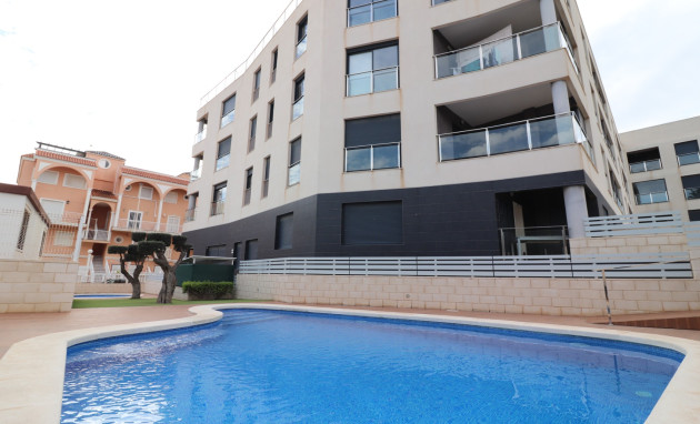 Apartment - Herverkoop - La Mata - La Mata - Town