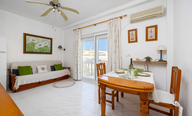 Apartment - Herverkoop - Orihuela Costa - Villamartín-Las Filipinas