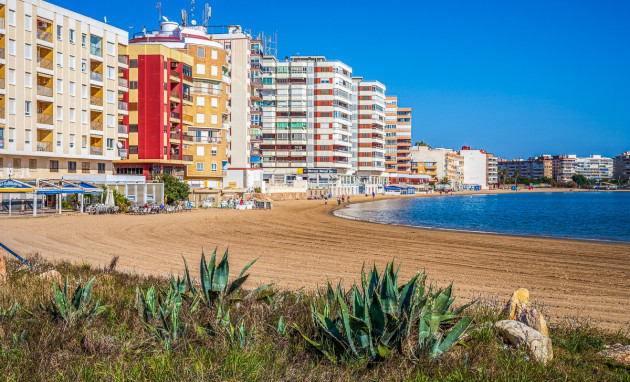 Apartment - Herverkoop - Torrevieja - Acequion