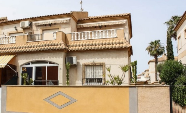 Apartment - Herverkoop - Torrevieja - Aguas Nuevas