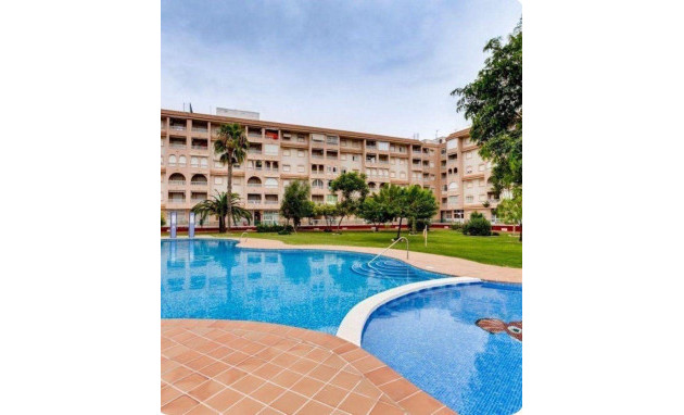 Apartment - Herverkoop - Torrevieja - Centro