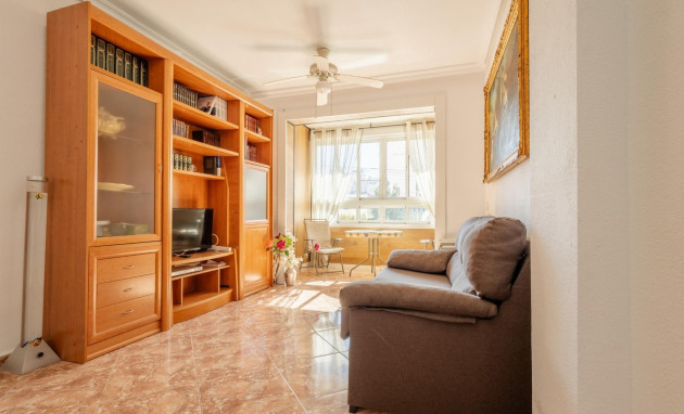 Apartment - Herverkoop - Torrevieja - Centro