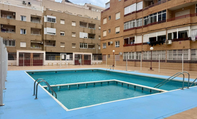 Apartment - Herverkoop - Torrevieja - Centro