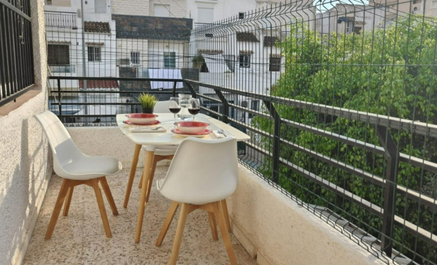 Apartment - Herverkoop - Torrevieja - Centro