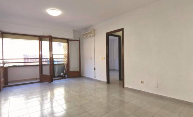 Apartment - Herverkoop - Torrevieja - Estacion de autobuses