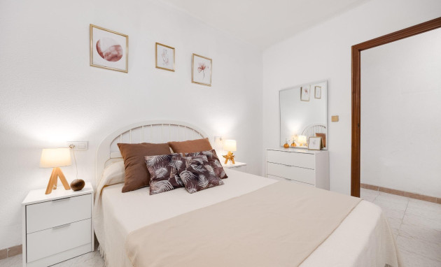 Apartment - Herverkoop - Torrevieja - Estacion de autobuses