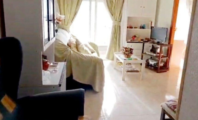 Apartment - Herverkoop - Torrevieja - Estacion de autobuses