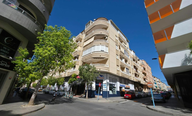 Apartment - Herverkoop - Torrevieja - Paseo maritimo