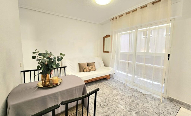 Apartment - Herverkoop - Torrevieja - Playa de los locos