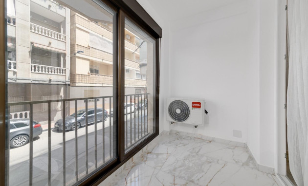 Apartment - Herverkoop - Torrevieja - Playa del Cura