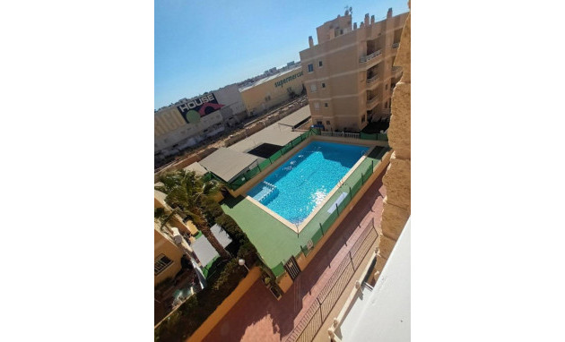 Apartment - Herverkoop - Torrevieja - Sector 25