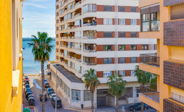Apartment - Herverkoop - Torrevieja - SHL--40097