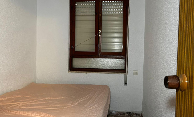 Apartment - Herverkoop - Torrevieja - SHL--43337