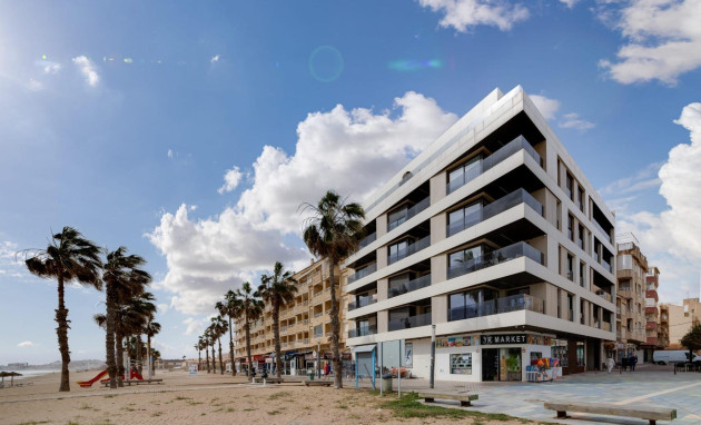 Apartment - Herverkoop - Torrevieja - SHL--89053