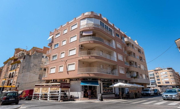 Apartment - Resale - Torrevieja - Aguas Nuevas