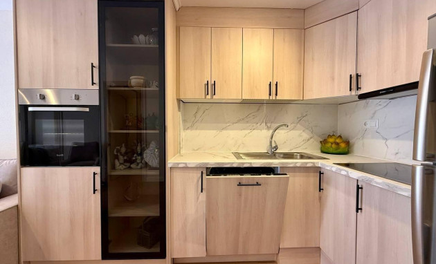 Apartment - Resale - Torrevieja - Estacion de autobuses