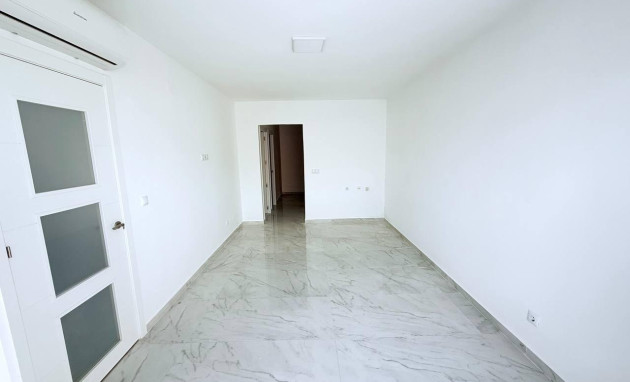 Apartment - Resale - Torrevieja - La veleta