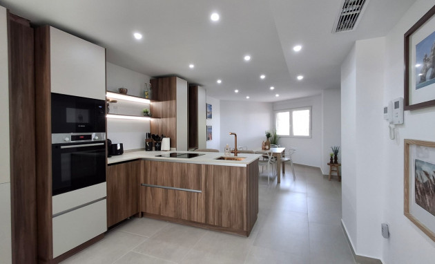 Apartment - Resale - Torrevieja - Playa Acequion