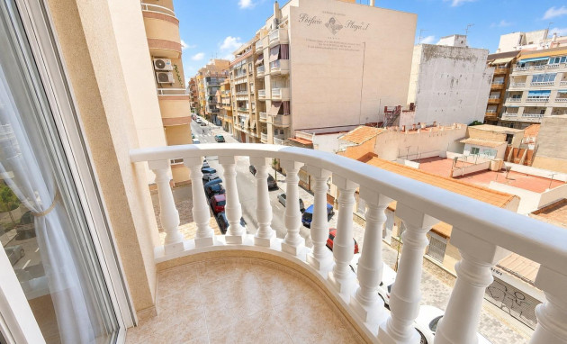 Apartment - Resale - Torrevieja - Playa del cura