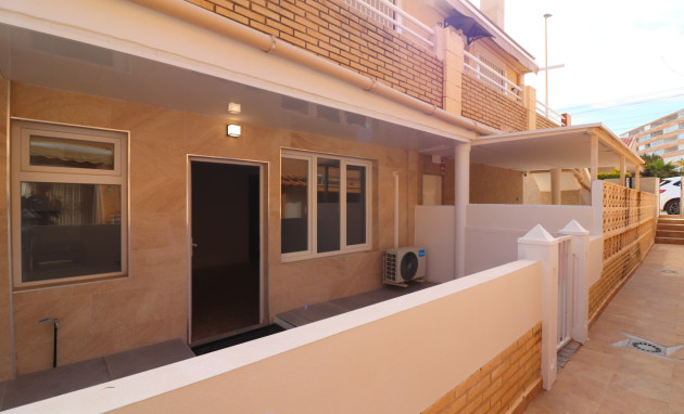 Apartment - Resale - Torrevieja - Torre La Mata