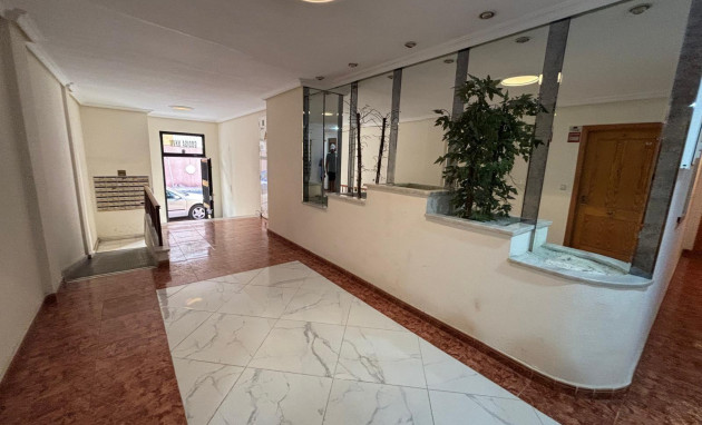 Apartment - Resale - Torrevieja - torrevieja