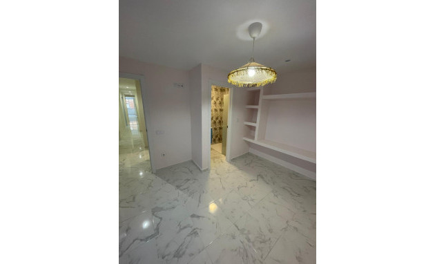 Apartment - Resale - Torrevieja - torrevieja