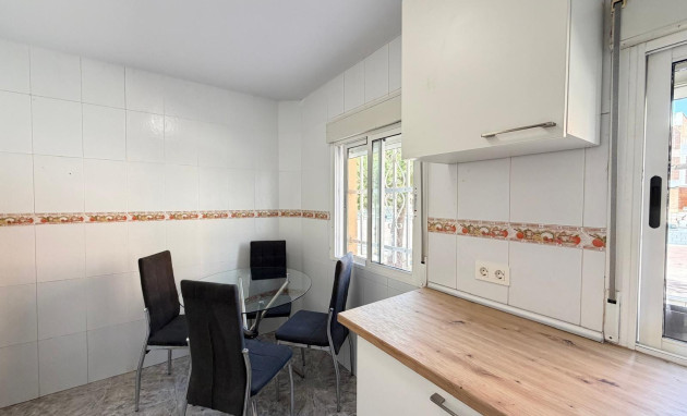 Apartment - Reventa - Torrevieja - Centro