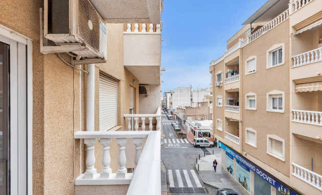 Apartment - Revente - Torrevieja - Centro - Muelle Pesquero