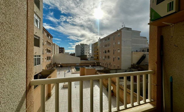 Apartment - Revente - Torrevieja - Centro