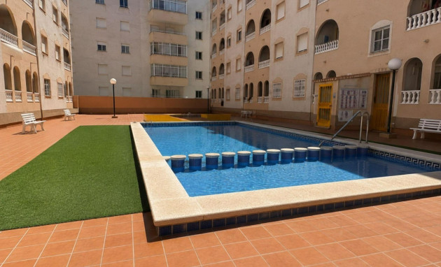 Apartment - Revente - Torrevieja - Centro