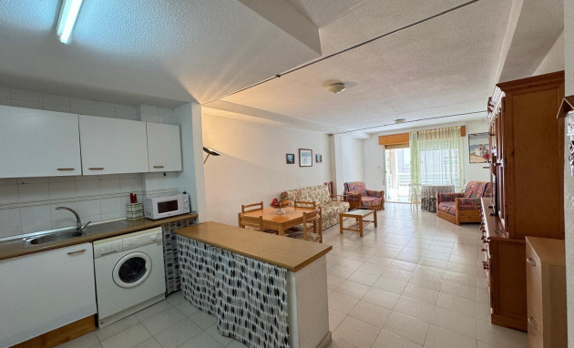 Apartment - Revente - Torrevieja - Estacion de autobuses