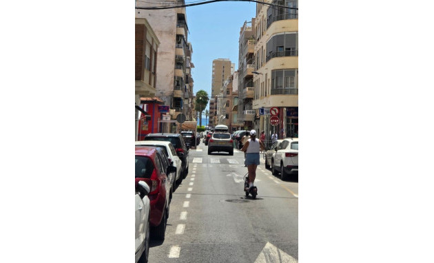 Apartment - Revente - Torrevieja - Estacion de autobuses