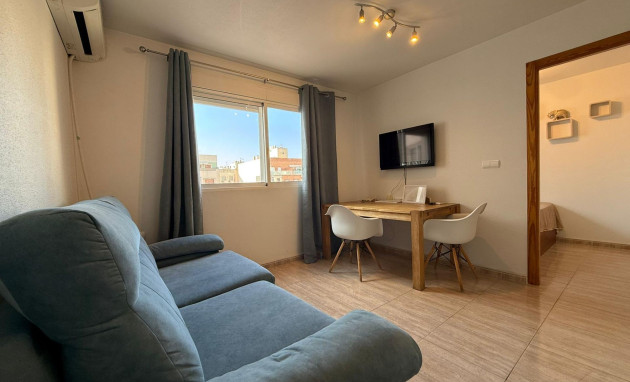 Apartment - Revente - Torrevieja - La Mata pueblo