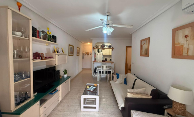Apartment - Revente - Torrevieja - La Mata pueblo