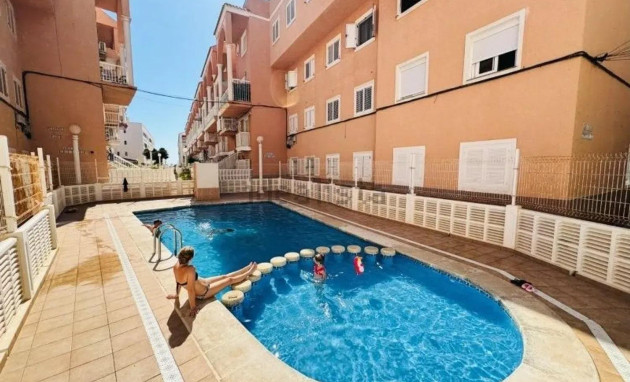 Apartment - Revente - Torrevieja - La Mata pueblo