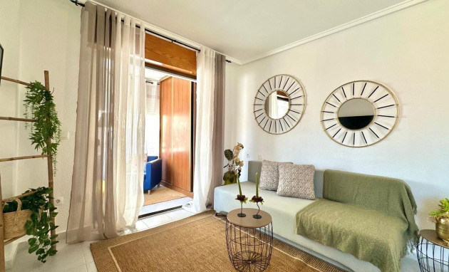 Apartment - Revente - Torrevieja - La Siesta - El Salado - Torreta