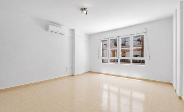 Apartment - Revente - Torrevieja - Puerto Deportivo