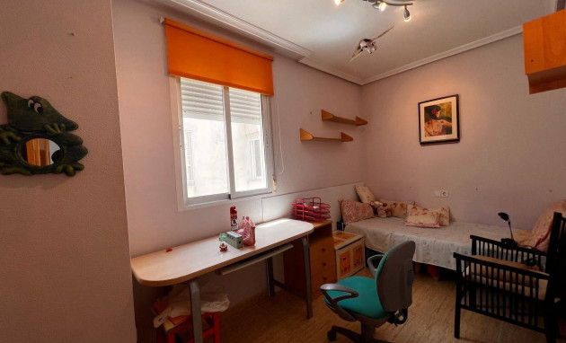 Apartment - Revente - Torrevieja - torrevieja