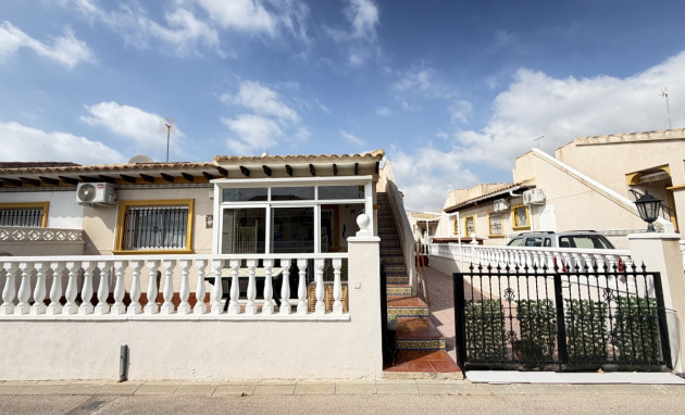Bungalow - Gelijkvloers - Herverkoop - Orihuela Costa - La Zenia