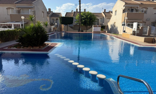 Bungalow - Gelijkvloers - Herverkoop - Torrevieja - Aguas Nuevas