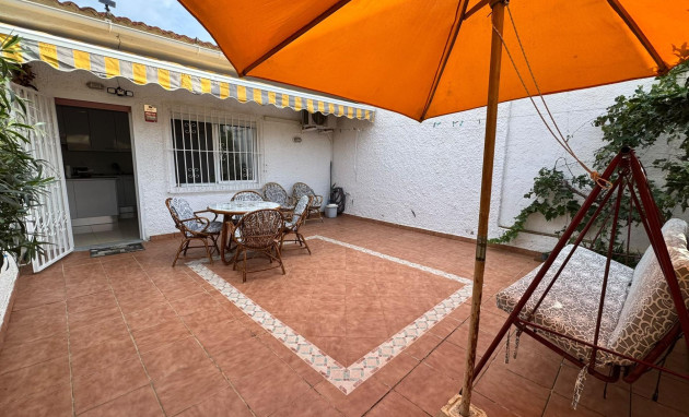 Bungalow - Gelijkvloers - Herverkoop - Torrevieja - El limonar
