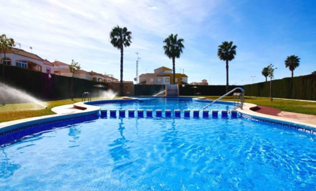 Bungalow - Gelijkvloers - Herverkoop - Torrevieja - La Siesta - El Salado - Torreta