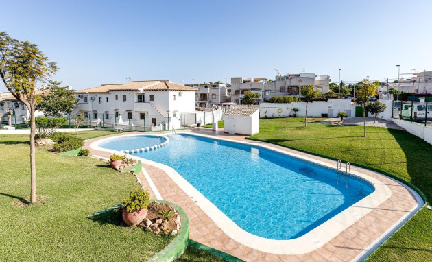Bungalow - Gelijkvloers - Herverkoop - Torrevieja - Los balcones