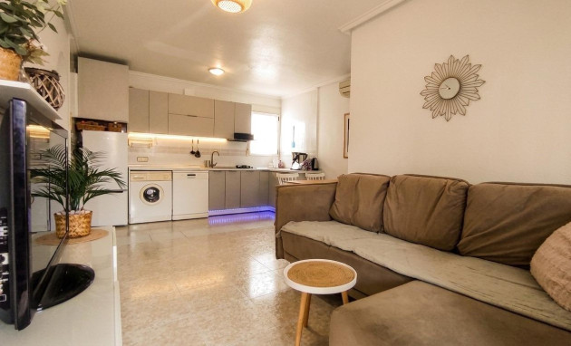 Bungalow - Gelijkvloers - Herverkoop - Torrevieja - Los balcones