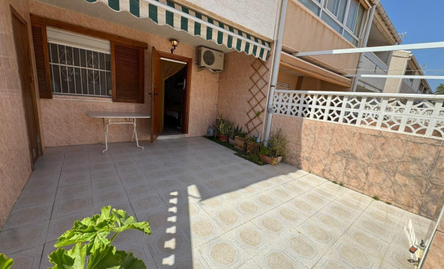Bungalow - Gelijkvloers - Herverkoop - Torrevieja - Playa de los Naufragos