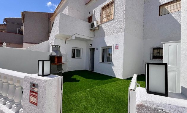 Bungalow - Gelijkvloers - Herverkoop - Torrevieja - Torretas