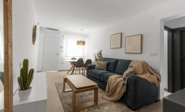 Bungalow - Planta Baja - Alquiler a largo plazo - Torrevieja - Zona los Frutales