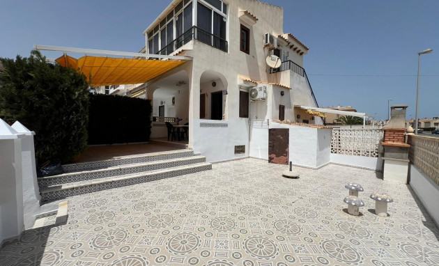 Bungalow - Rez-de-chaussée - Revente - Torrevieja - Aguas nuevas 2